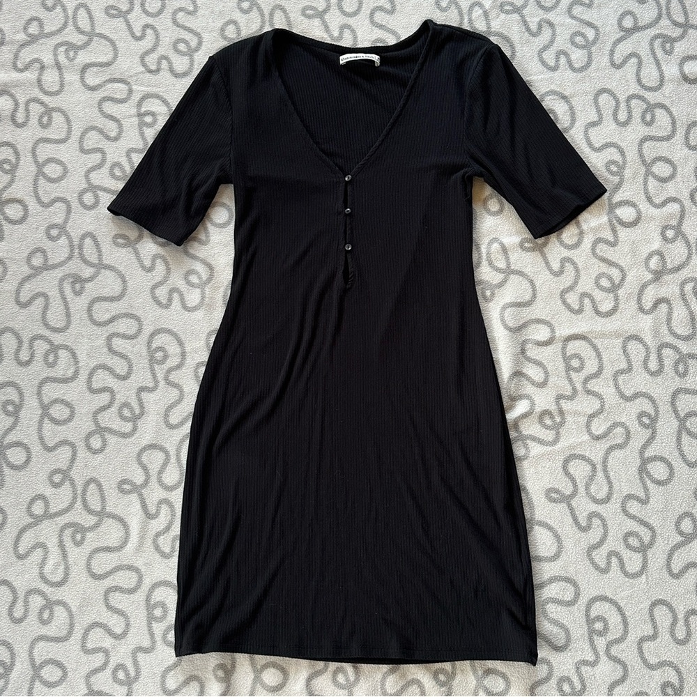 Abercrombie & Fitch Black Ribbed Button Front Dress